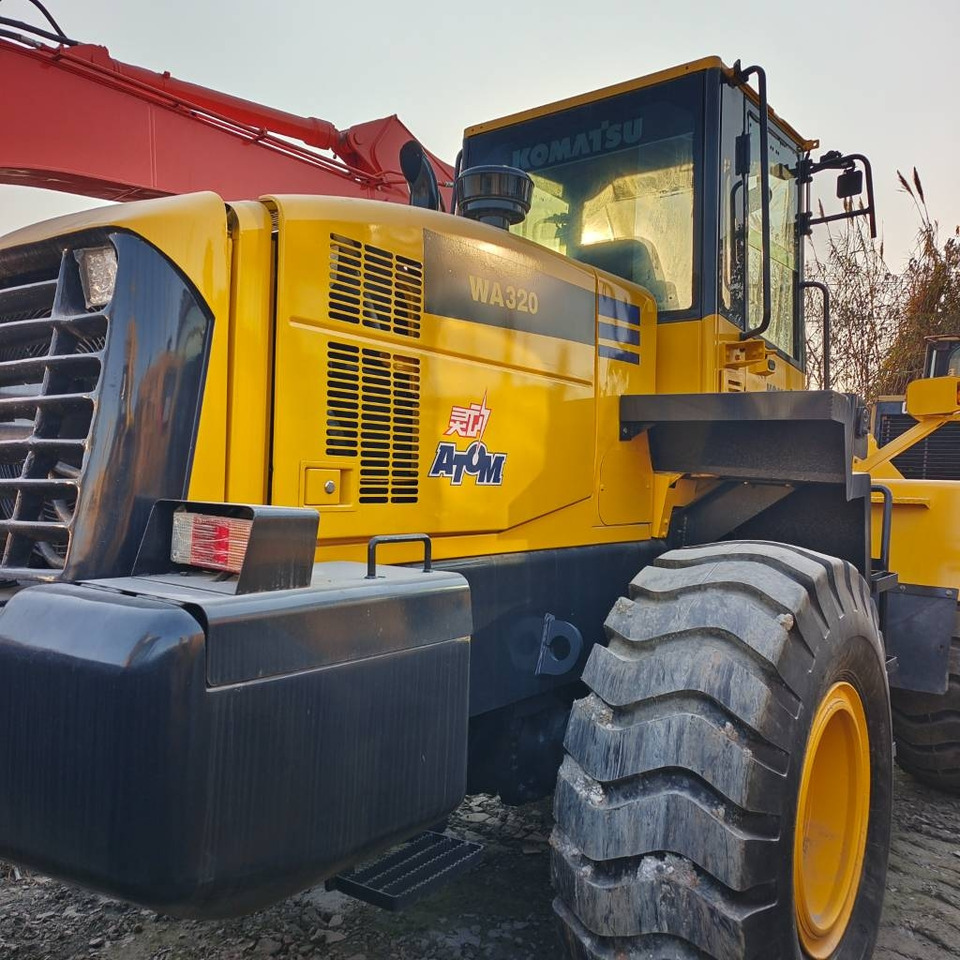 Chargeuse sur pneus Komatsu WA 320-5