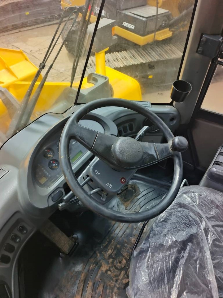 Chargeuse sur pneus Komatsu WA 380
