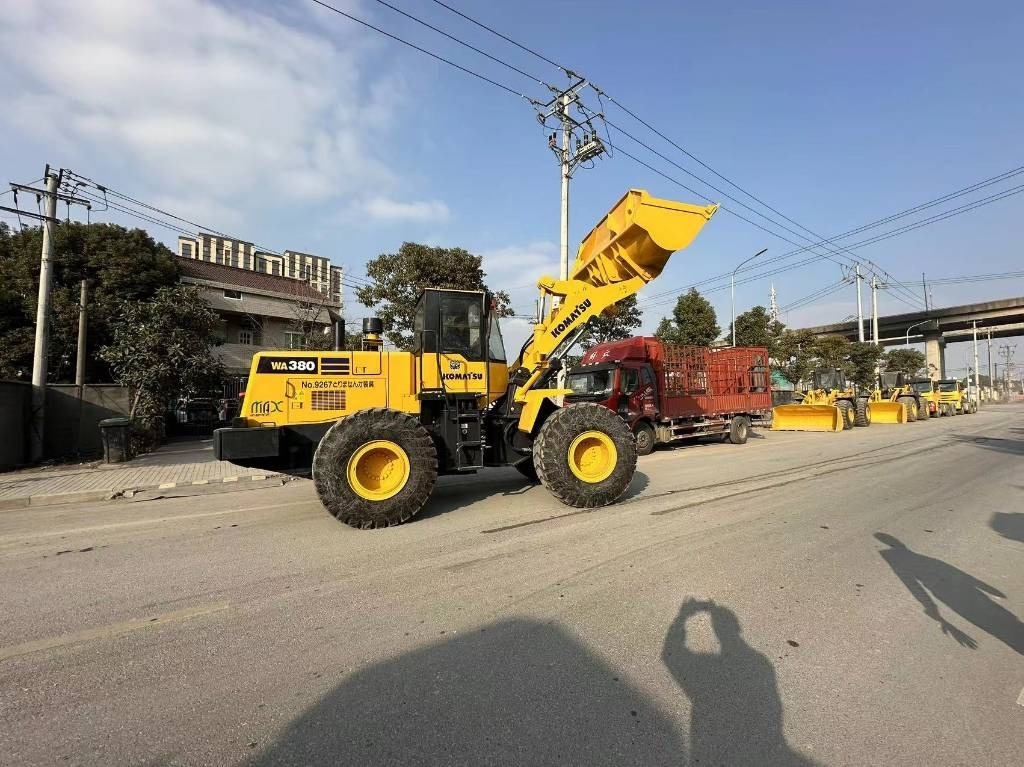 Chargeuse sur pneus Komatsu WA 380