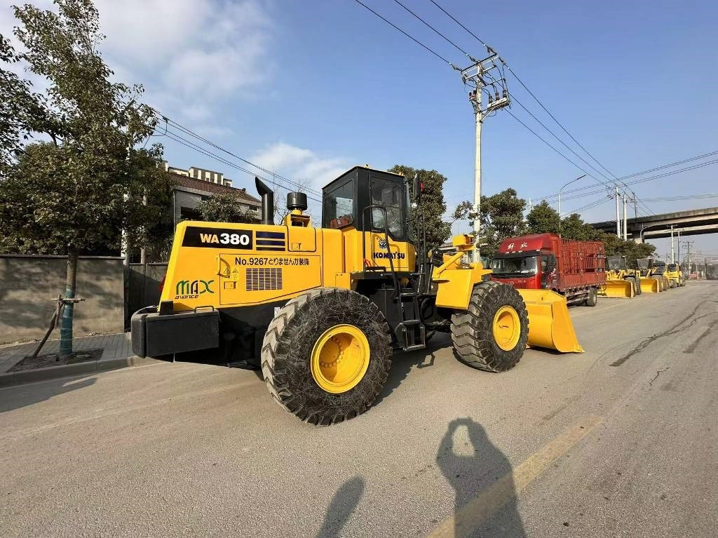Chargeuse sur pneus Komatsu WA 380