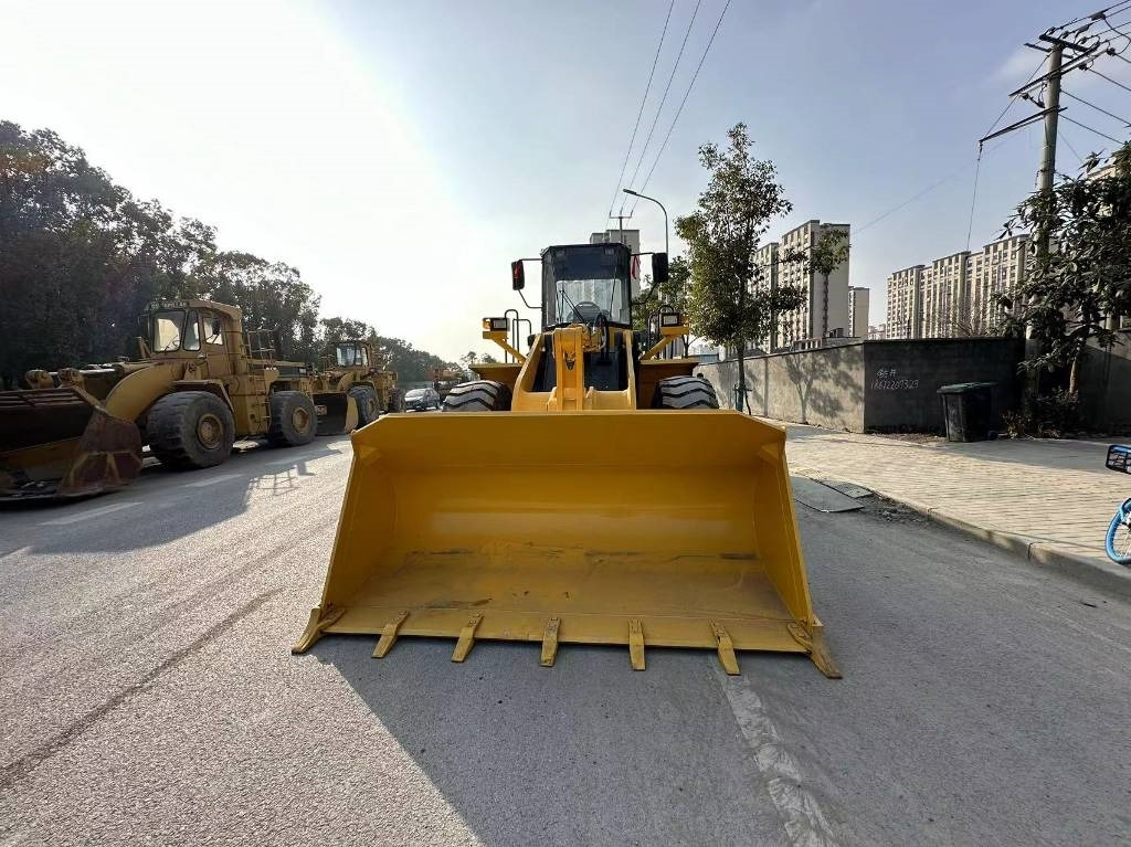 Chargeuse sur pneus Komatsu WA 380