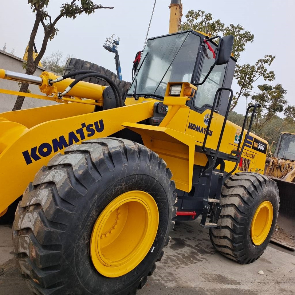 Chargeuse sur pneus Komatsu WA 380