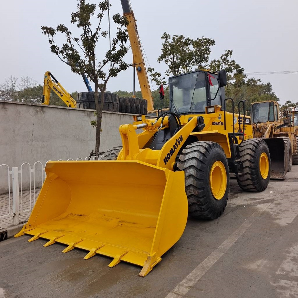 Chargeuse sur pneus Komatsu WA 380