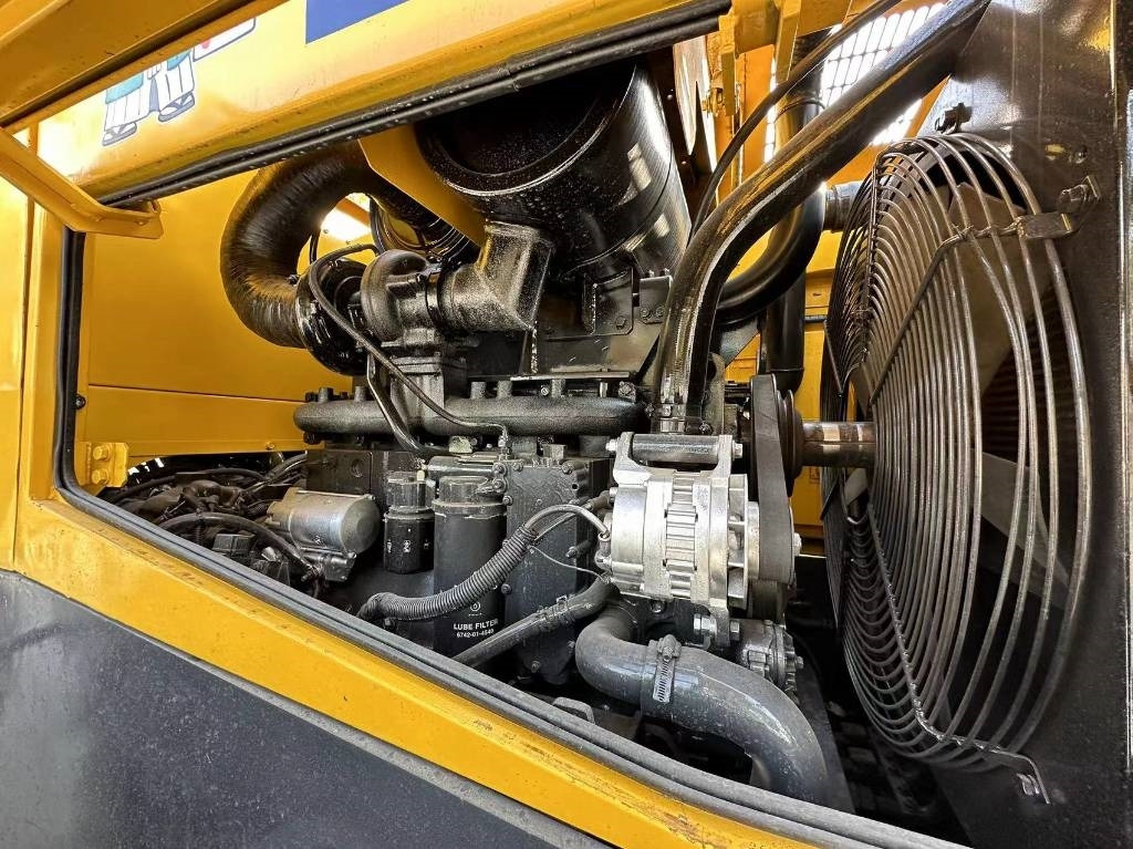 Chargeuse sur pneus Komatsu WA 380