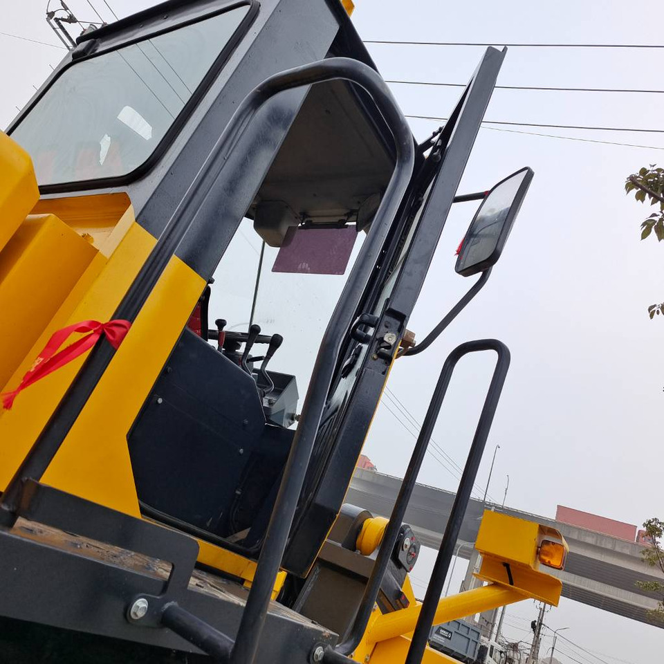 Chargeuse sur pneus Komatsu WA 380-3
