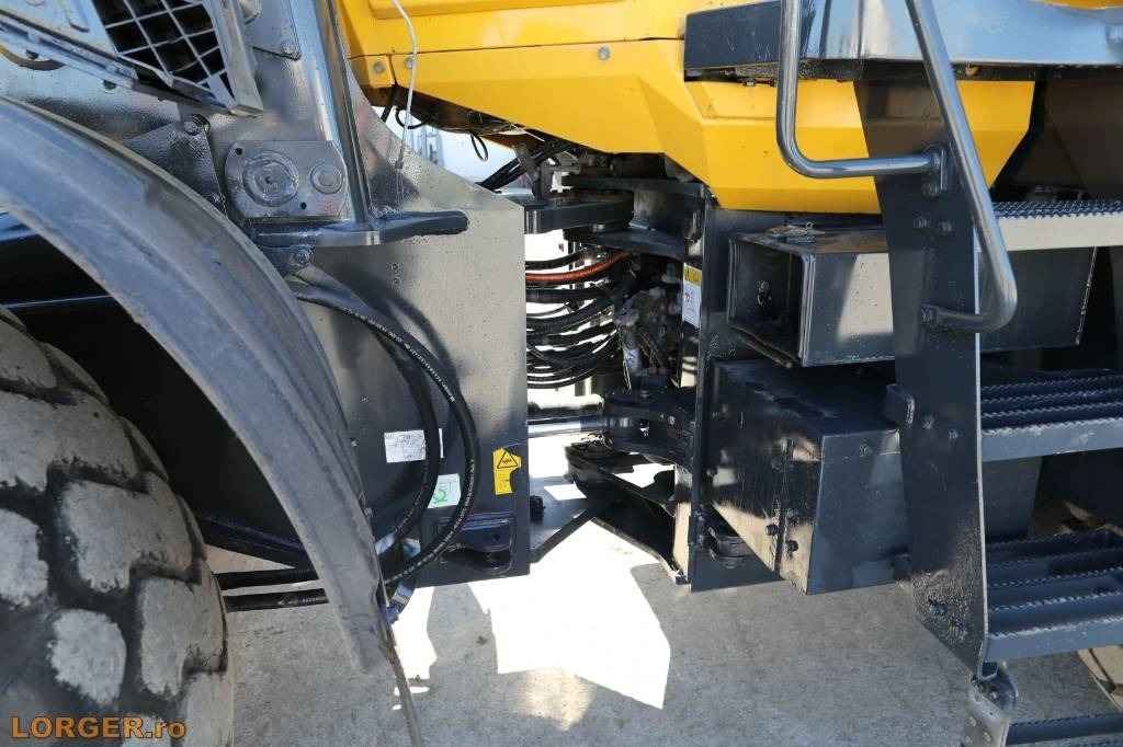 Chargeuse sur pneus Komatsu WA 380-8EO