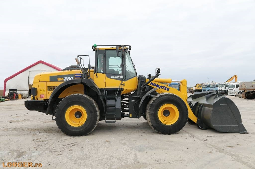 Chargeuse sur pneus Komatsu WA 380-8EO