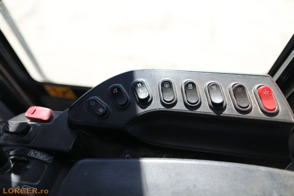 Chargeuse sur pneus Komatsu WA 380-8EO