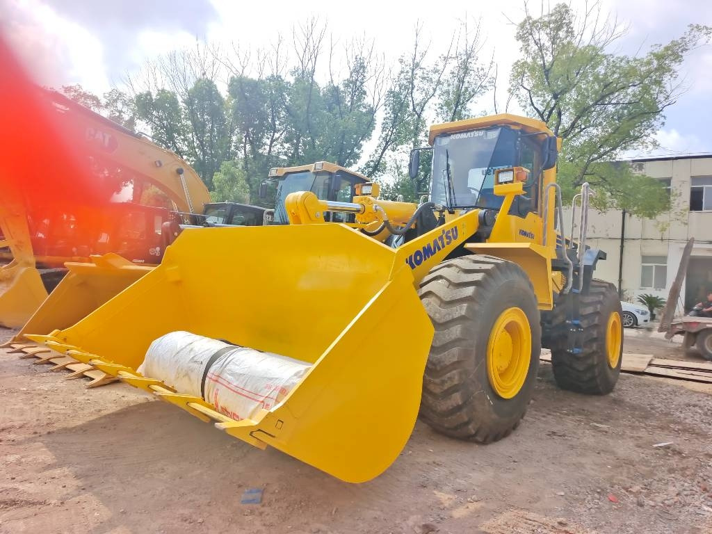 Chargeuse sur pneus Komatsu WA 470-3