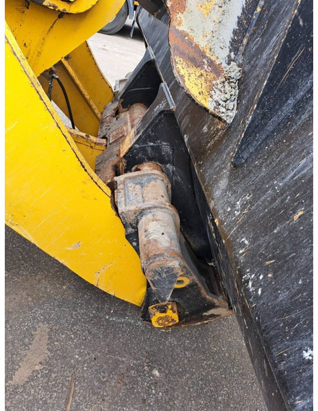 Chargeuse sur pneus Komatsu WA 475-10E0