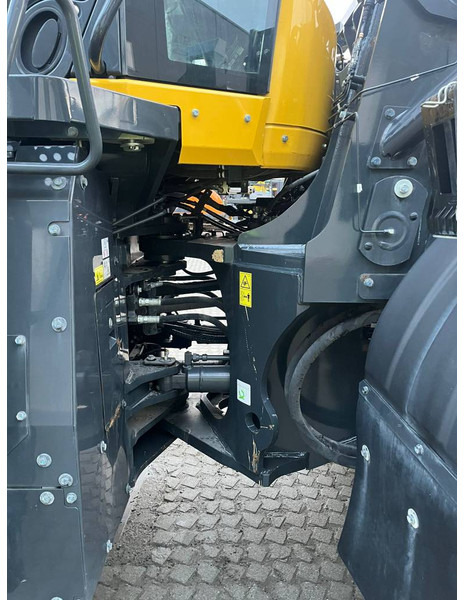 Chargeuse sur pneus Komatsu WA 475-10E0