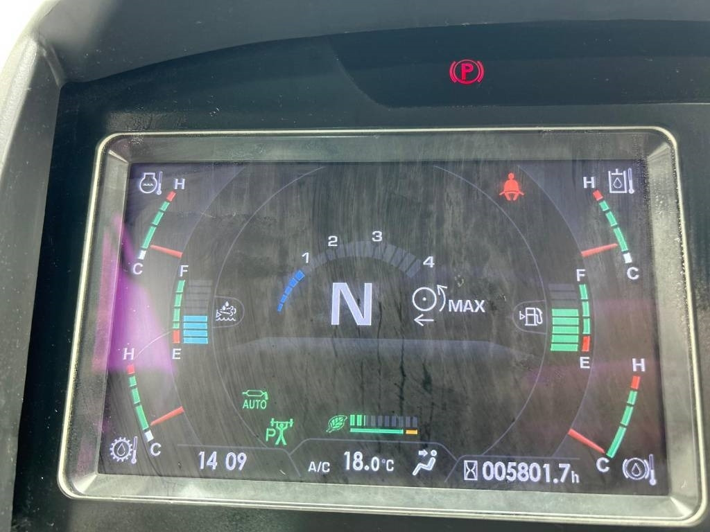 Chargeuse sur pneus Komatsu WA 475-10E0