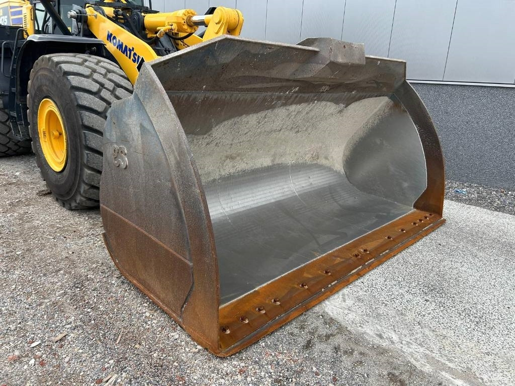 Chargeuse sur pneus Komatsu WA 475-10E0