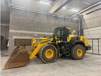 Chargeuse sur pneus Komatsu WA 475-10E0 WA475-10EO