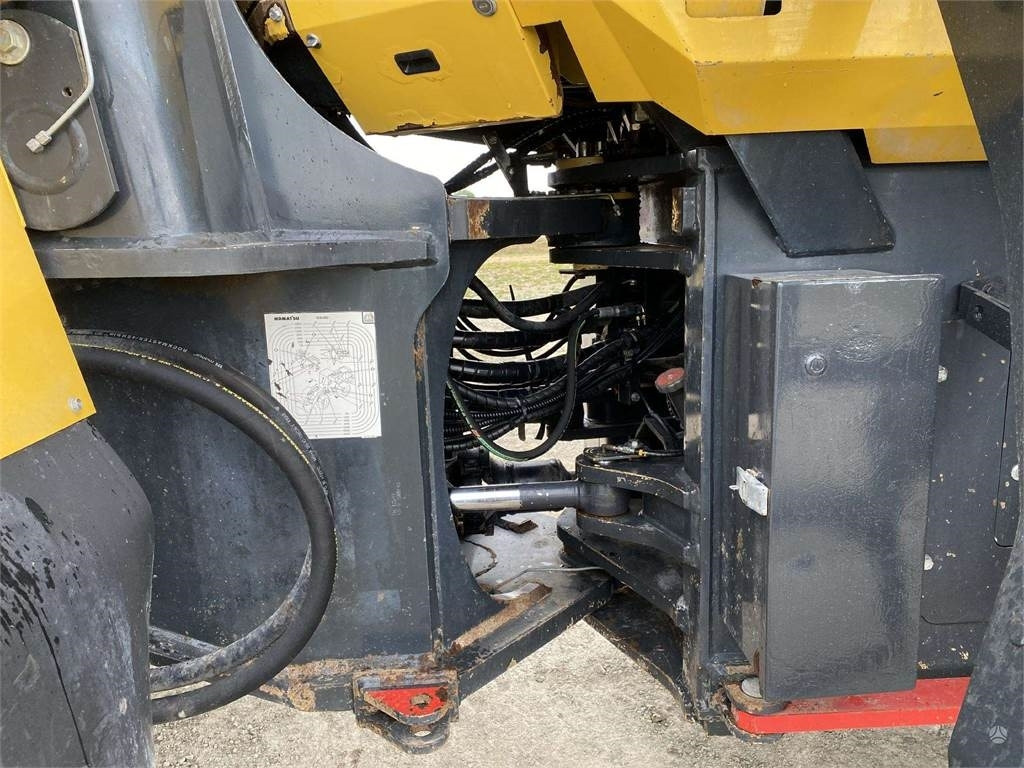 Chargeuse sur pneus Komatsu WA 480-6