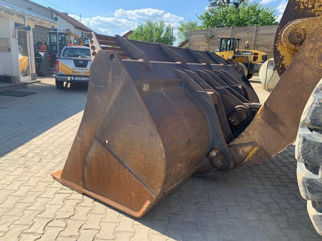 Chargeuse sur pneus Komatsu WA 500-7