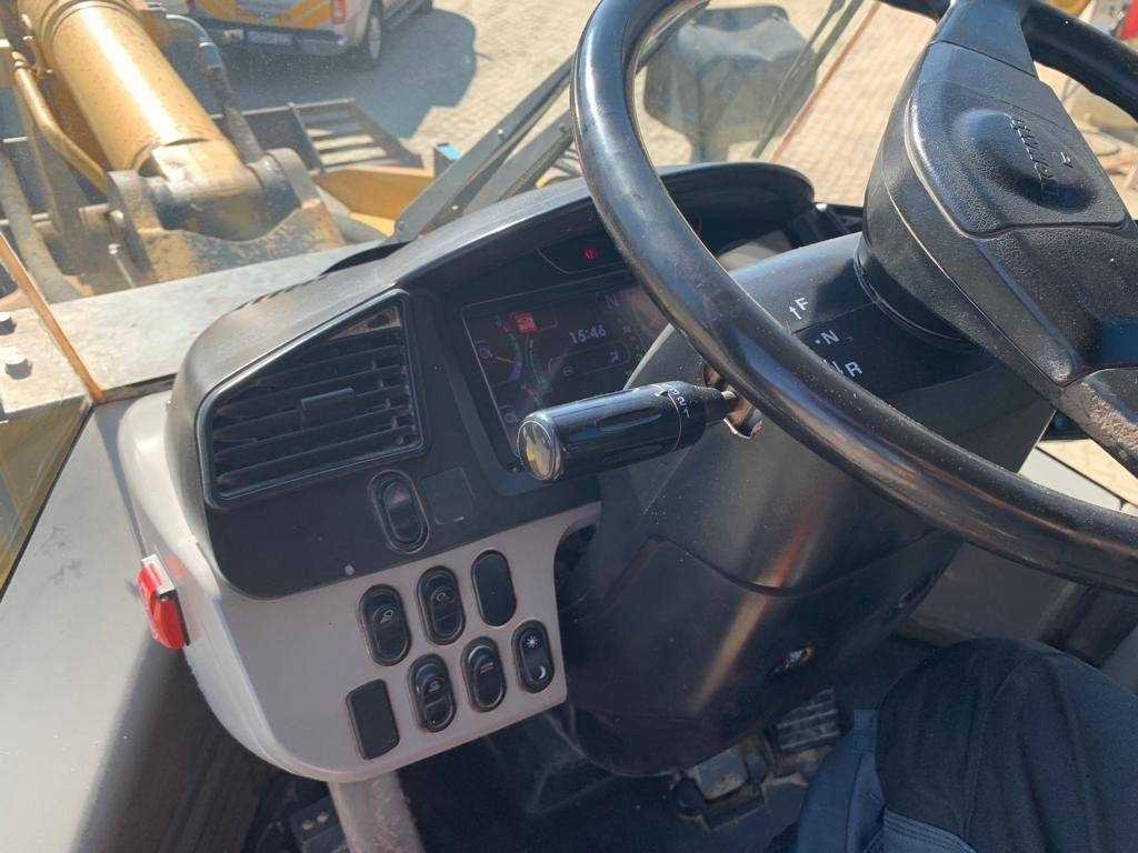 Chargeuse sur pneus Komatsu WA 500-7