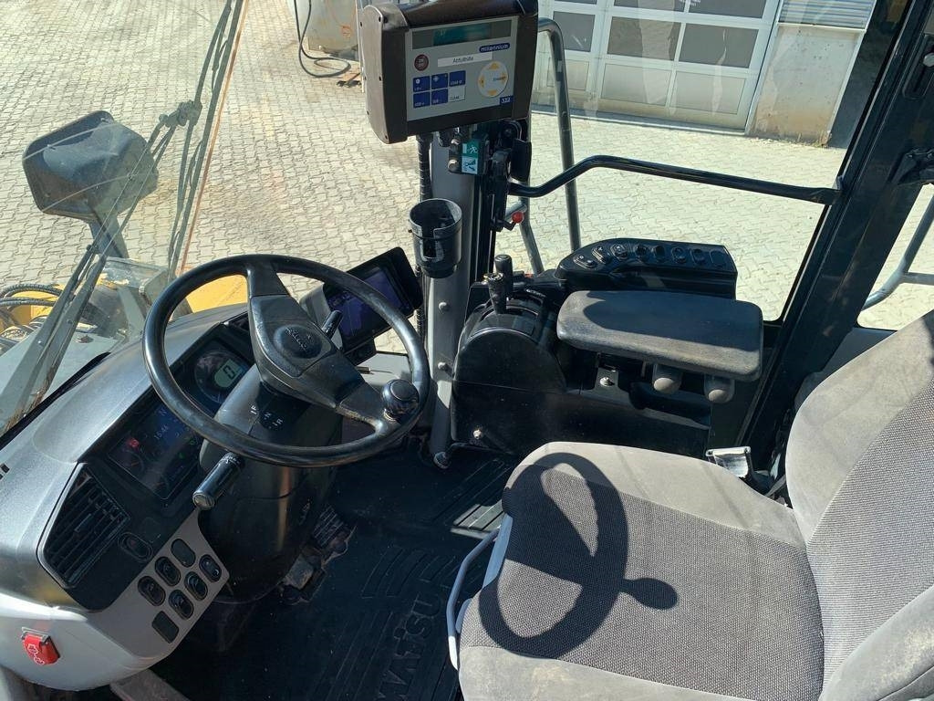 Chargeuse sur pneus Komatsu WA 500-7