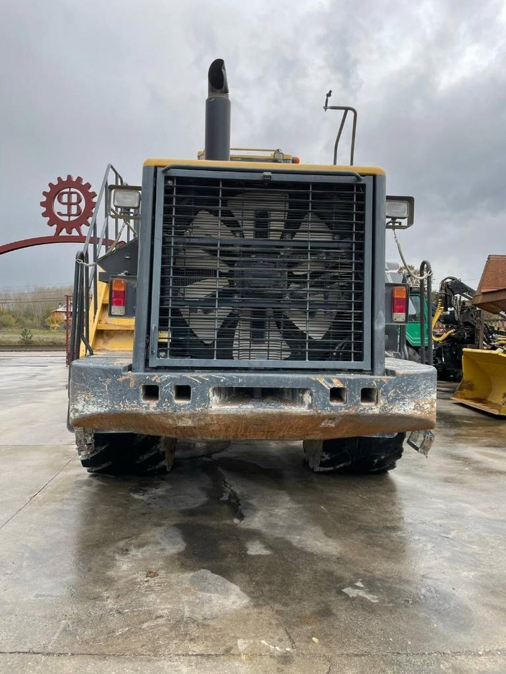 Chargeuse sur pneus Komatsu WA 600-6