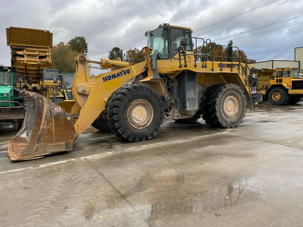 Chargeuse sur pneus Komatsu WA 600-6
