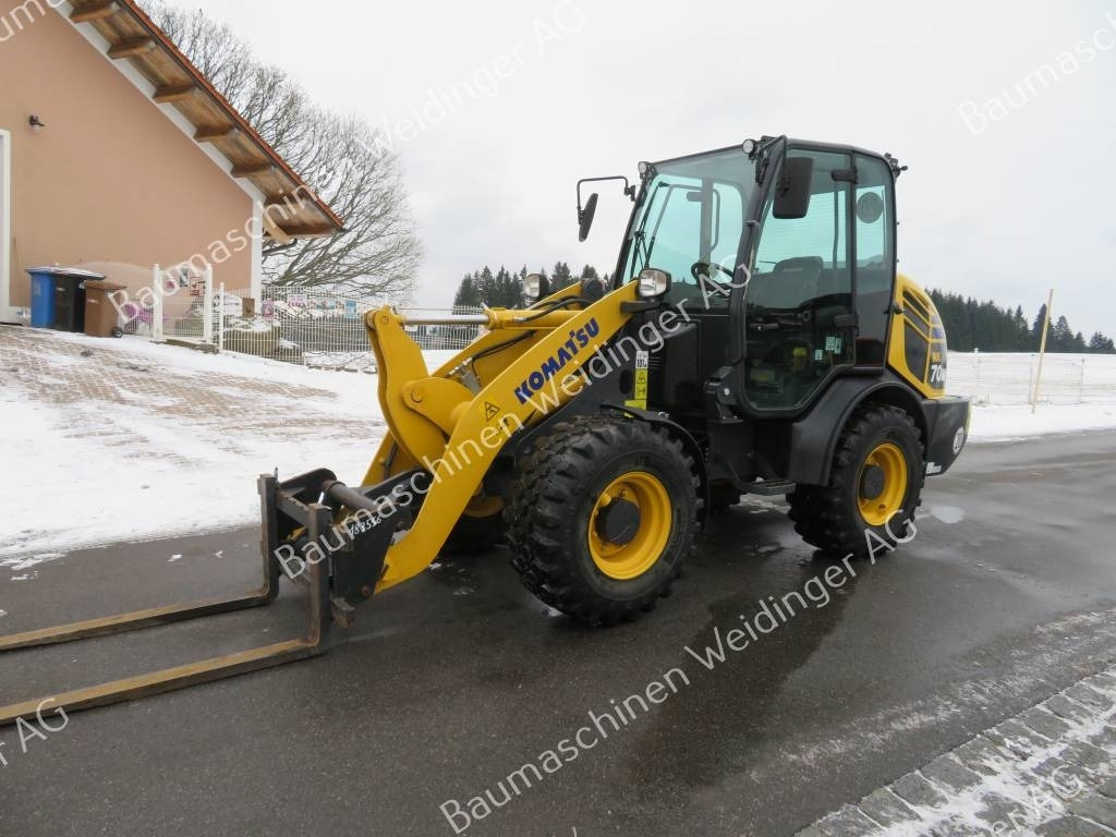 Chargeuse sur pneus Komatsu WA 70 M-8