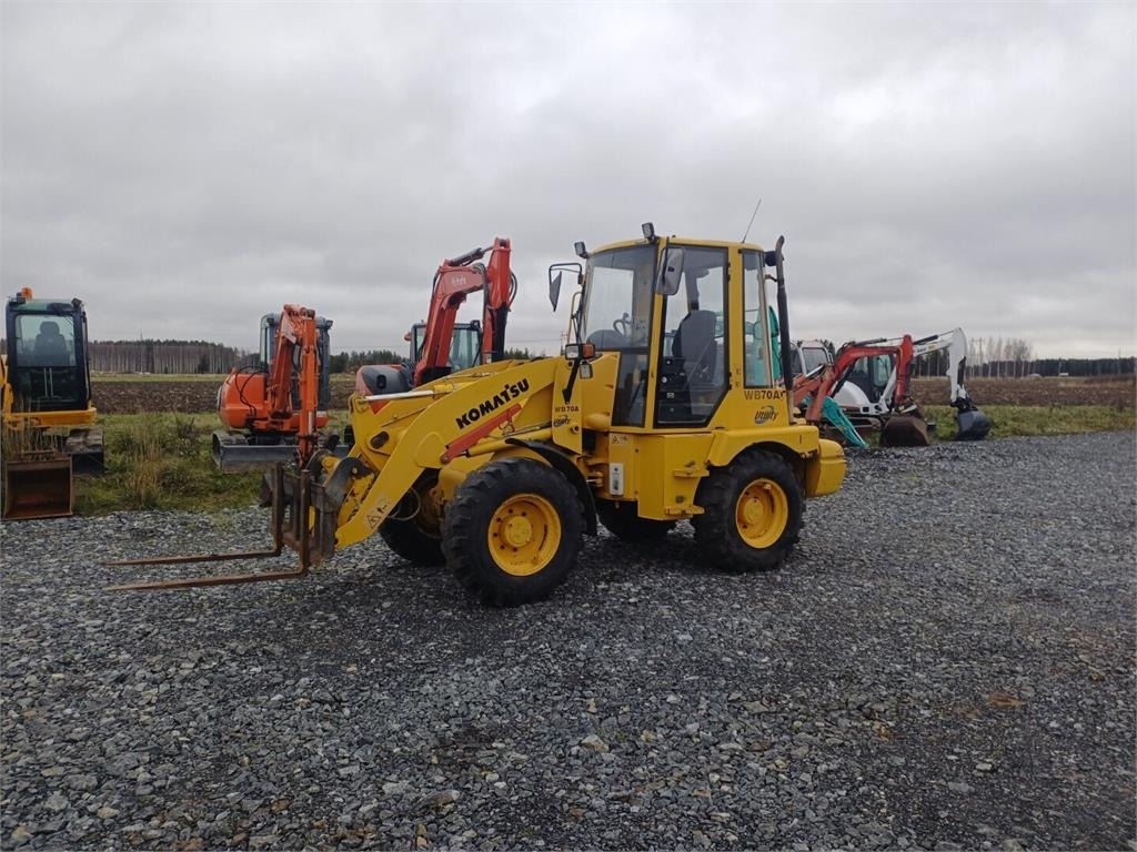 Chargeuse sur pneus Komatsu WB70A Pyöräkuormaaja