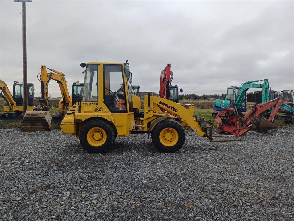 Chargeuse sur pneus Komatsu WB70A Pyöräkuormaaja