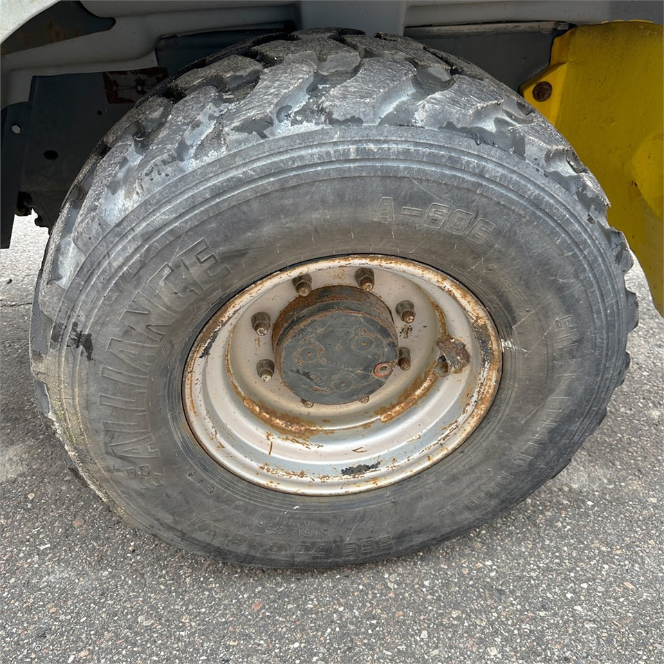 Chargeuse sur pneus Kramer 380