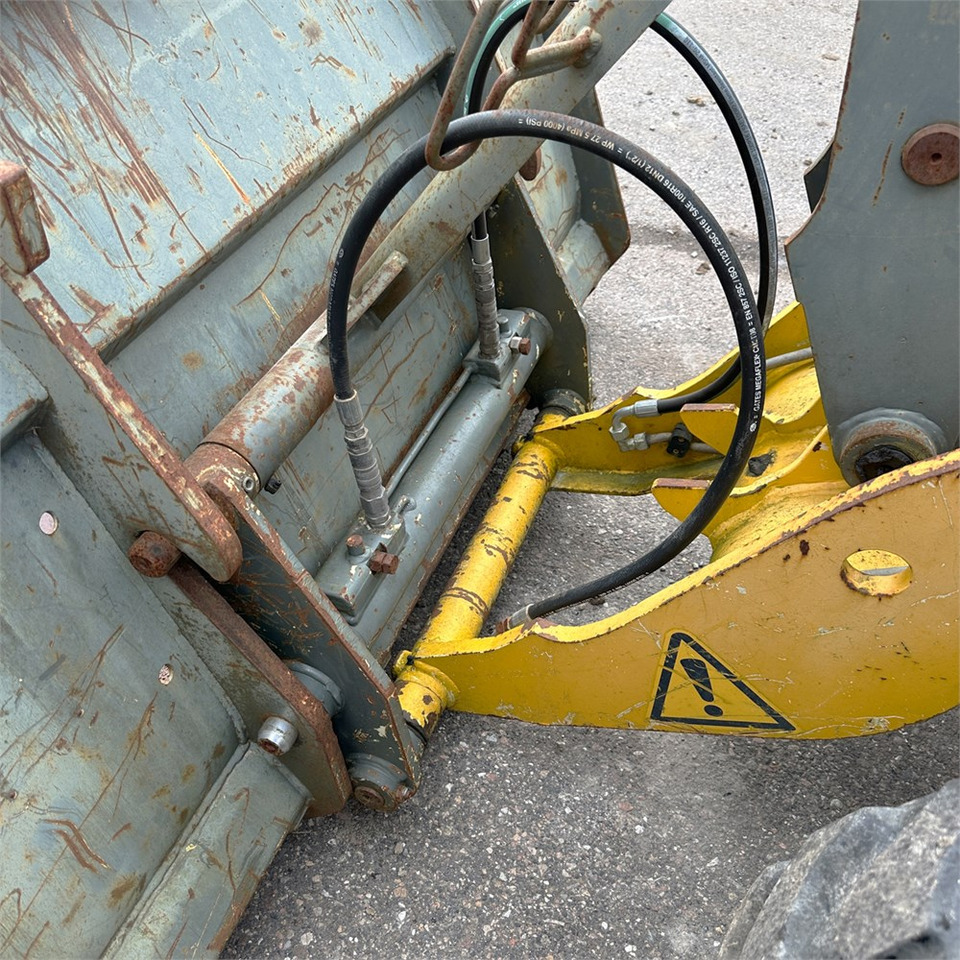 Chargeuse sur pneus Kramer 380