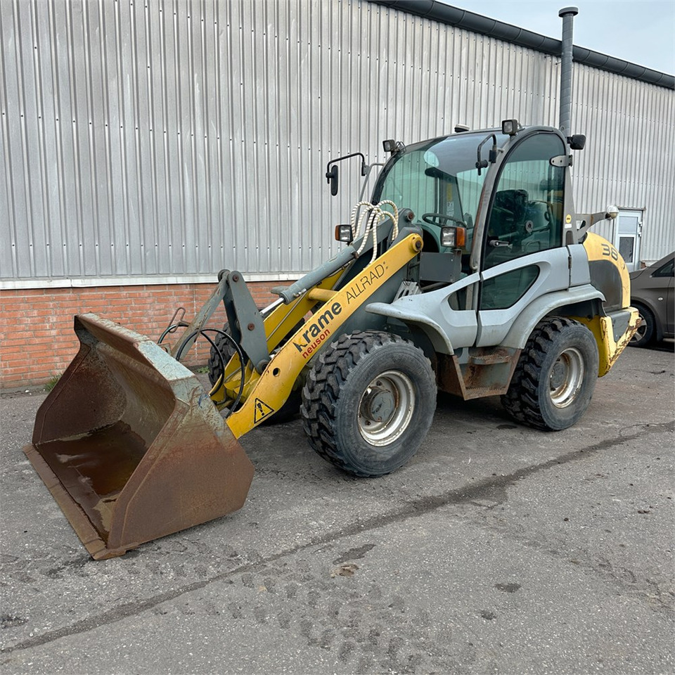 Chargeuse sur pneus Kramer 380