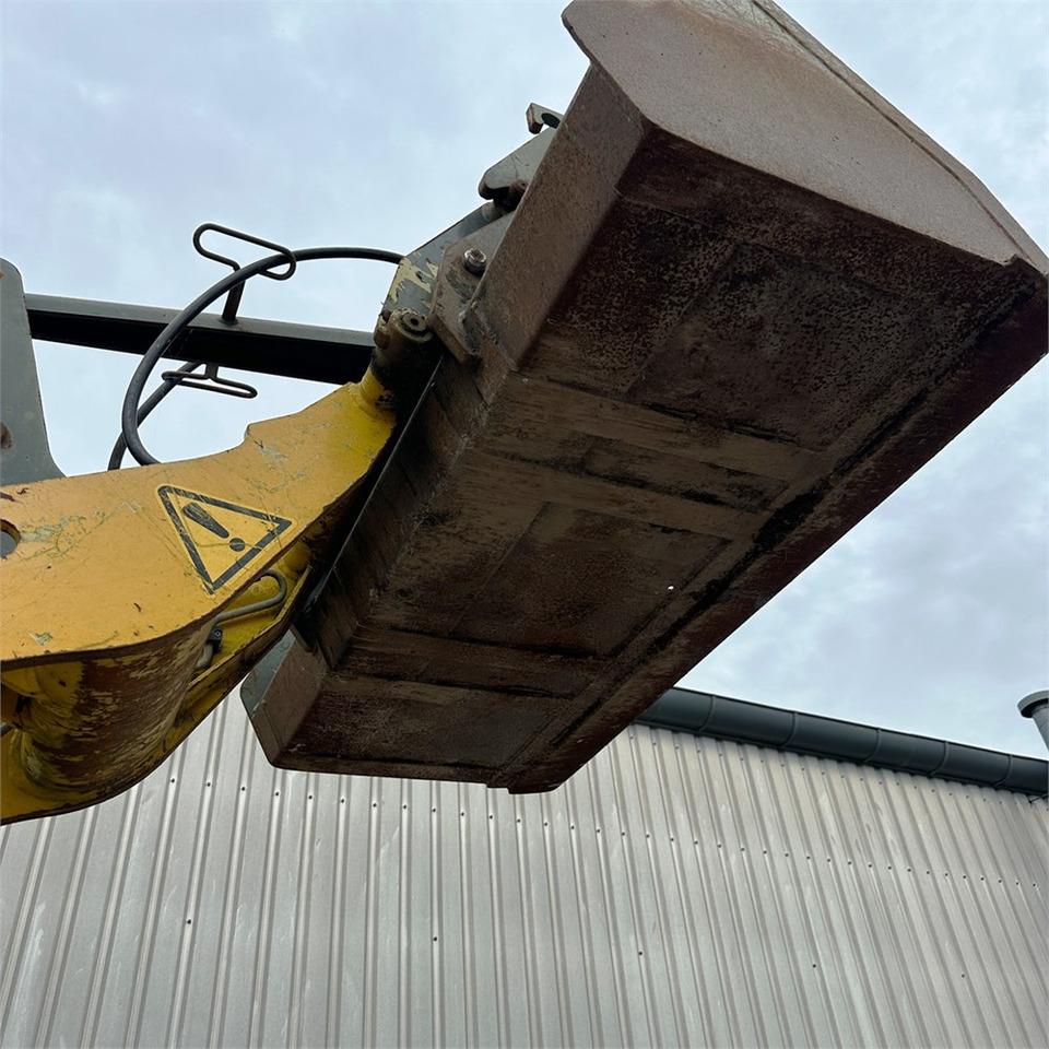 Chargeuse sur pneus Kramer 380