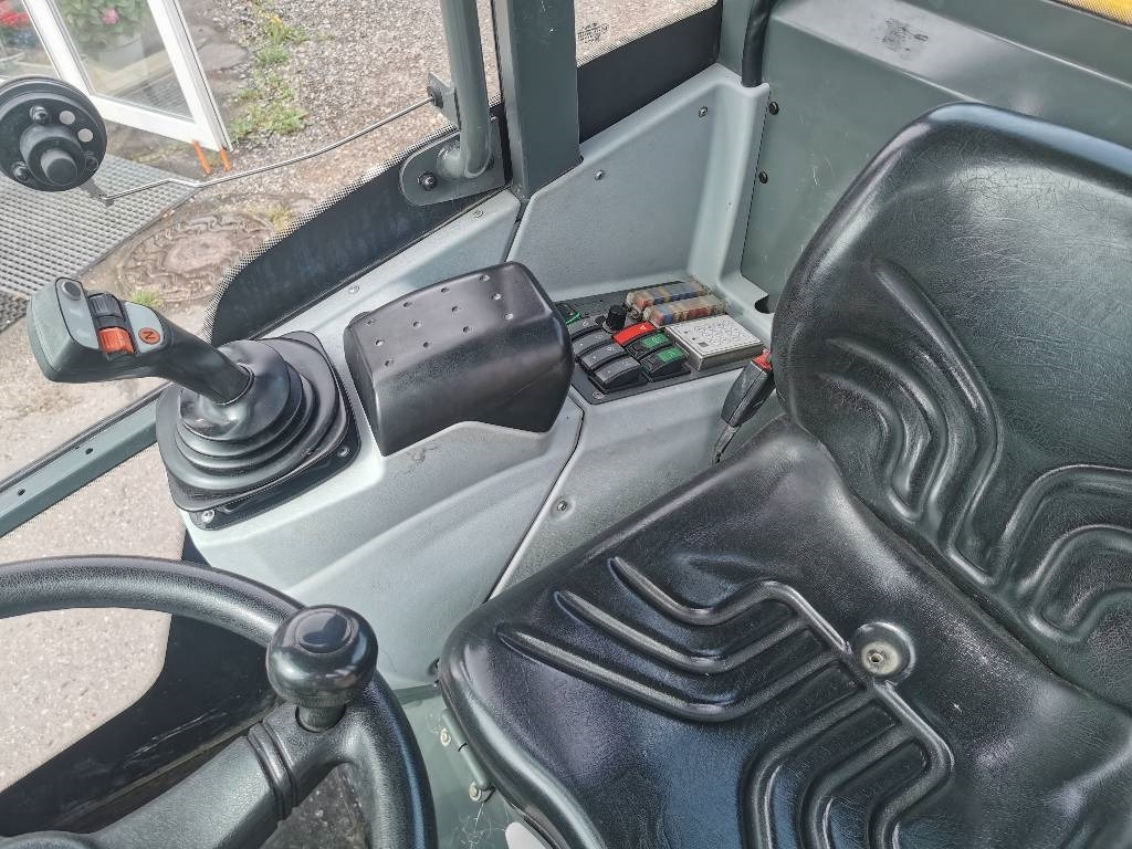 Chargeuse sur pneus Kramer 5055e