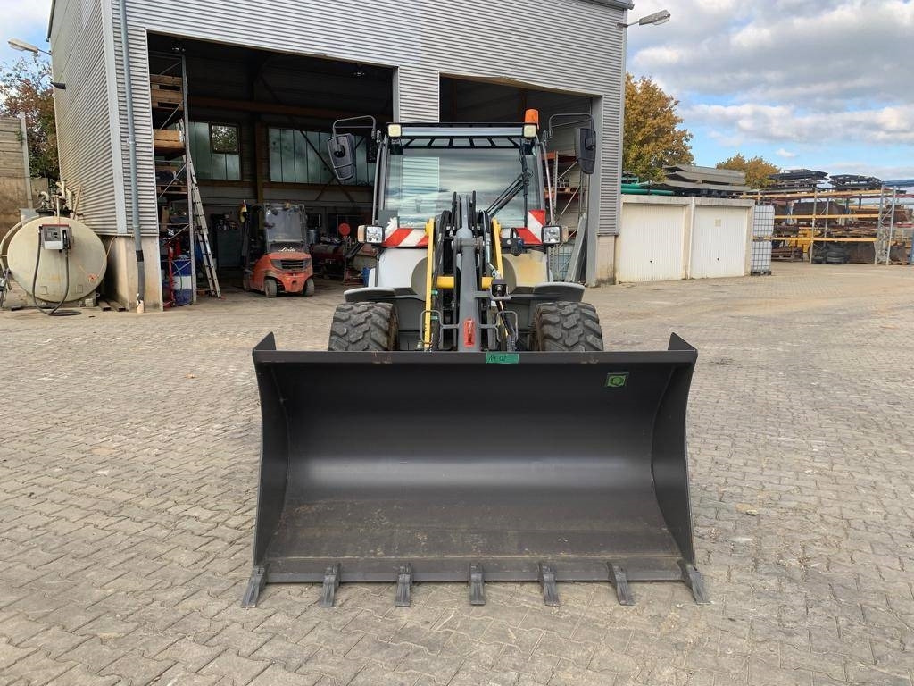 Chargeuse sur pneus Kramer 8095