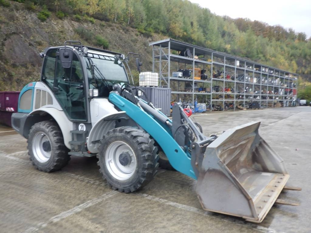 Chargeuse sur pneus Kramer 8115