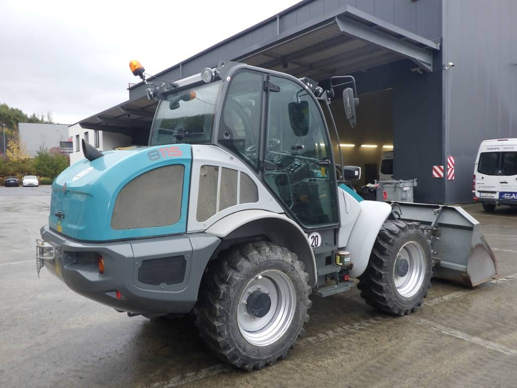 Chargeuse sur pneus Kramer 8115