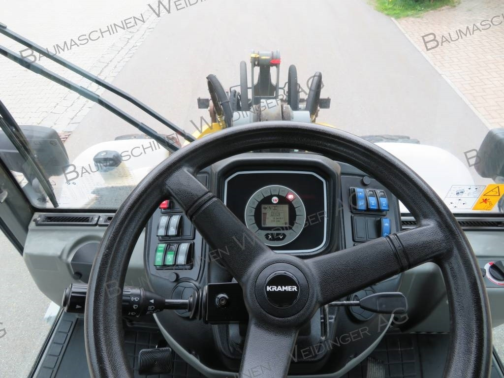 Chargeuse sur pneus Kramer 8115