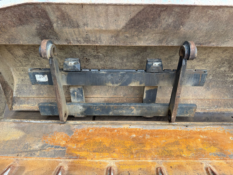 Chargeuse sur pneus Kramer 8155 / Forks / bucket