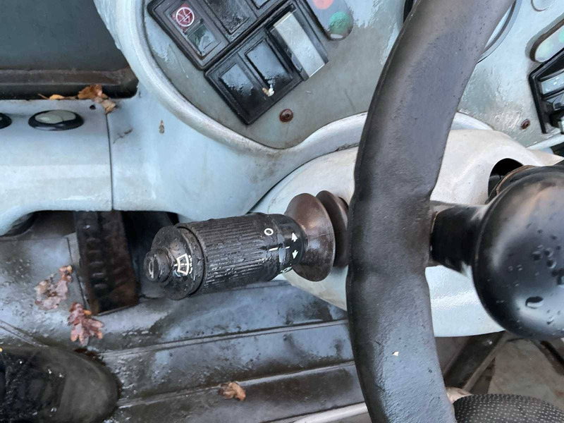 Chargeuse sur pneus Kramer Allrad 342