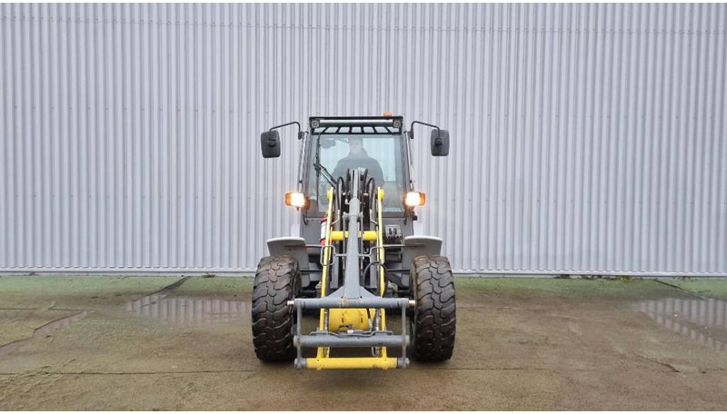Chargeuse sur pneus Kramer Allrad 750