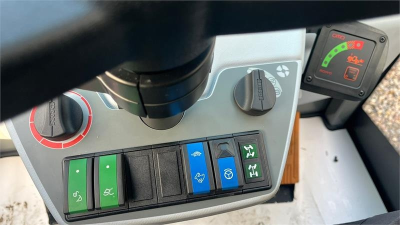 Chargeuse sur pneus Kramer KL25.5T JULE/NYTÅRSTILBUD med teleskoparm, så den