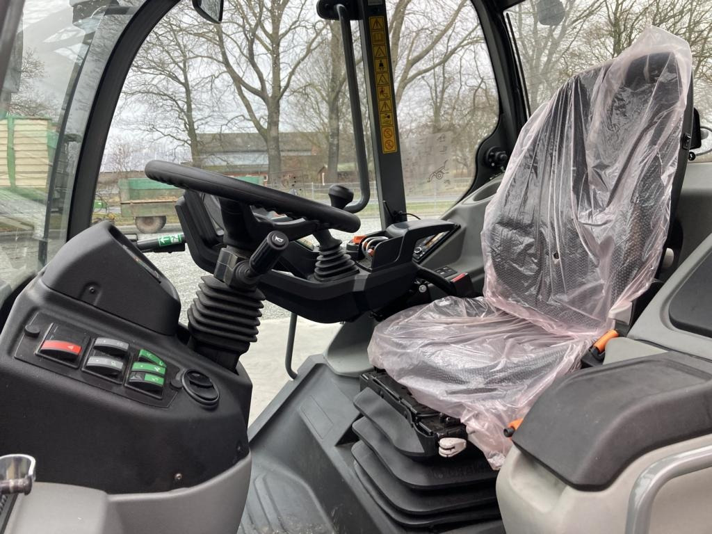 Chargeuse sur pneus Kramer KL 33.8T