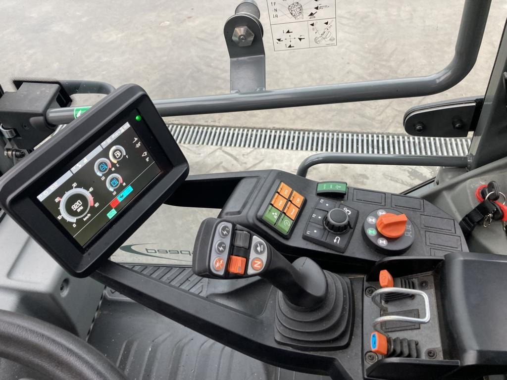 Chargeuse sur pneus Kramer KL 33.8T