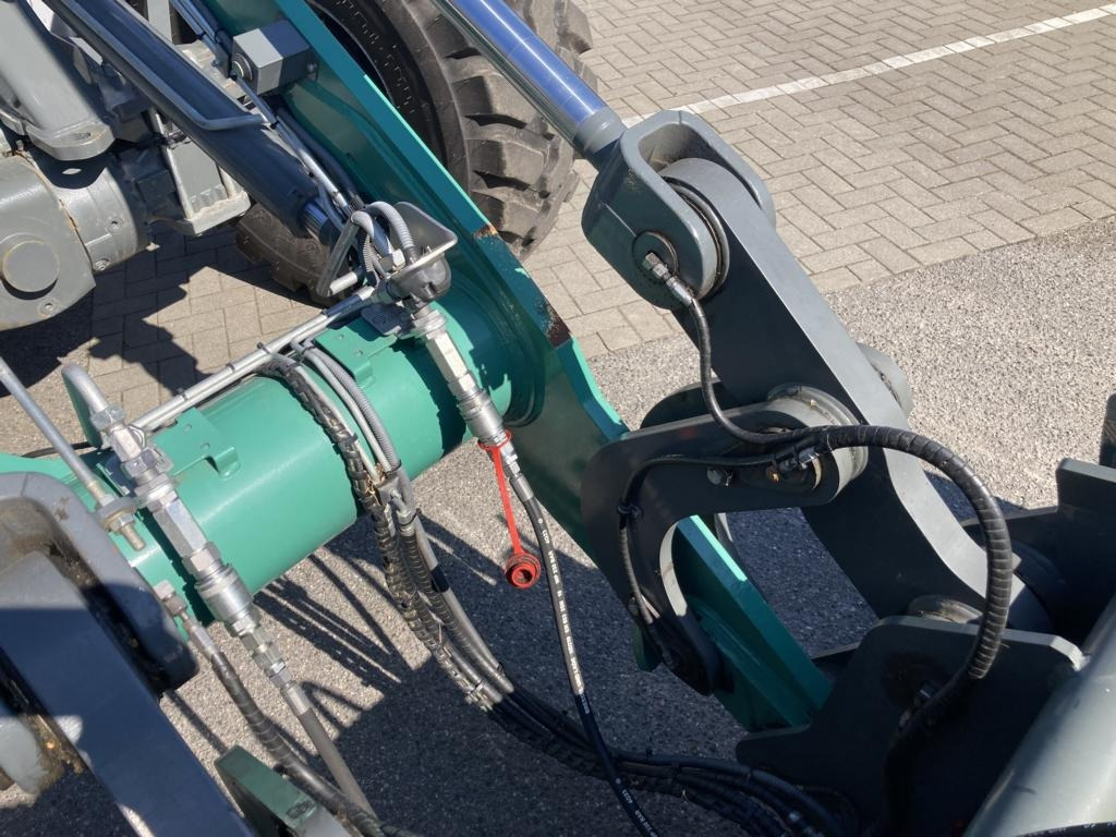 Chargeuse sur pneus Kramer KL 70.8