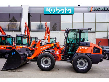 Chargeuse sur pneus Kubota R070 VARUSTELTU 