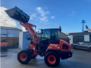 Chargeuse sur pneus Kubota R 065 
