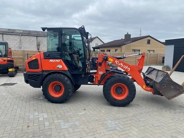 Chargeuse sur pneus Kubota R 070