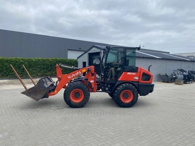 Chargeuse sur pneus Kubota R 070