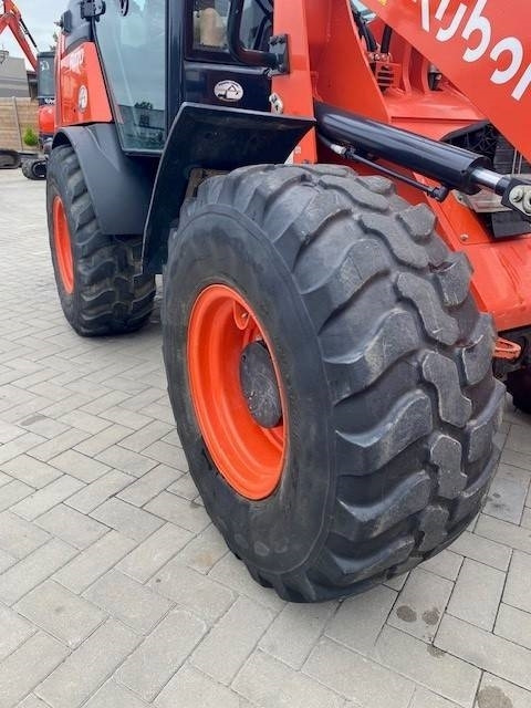 Chargeuse sur pneus Kubota R 070