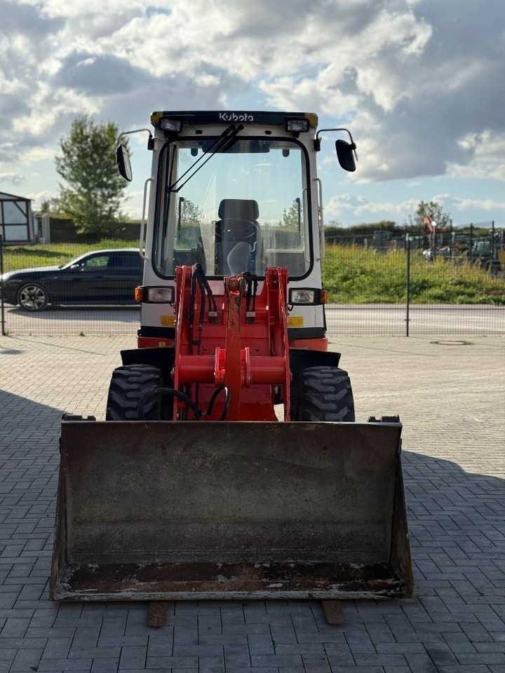 Chargeuse sur pneus Kubota R 420