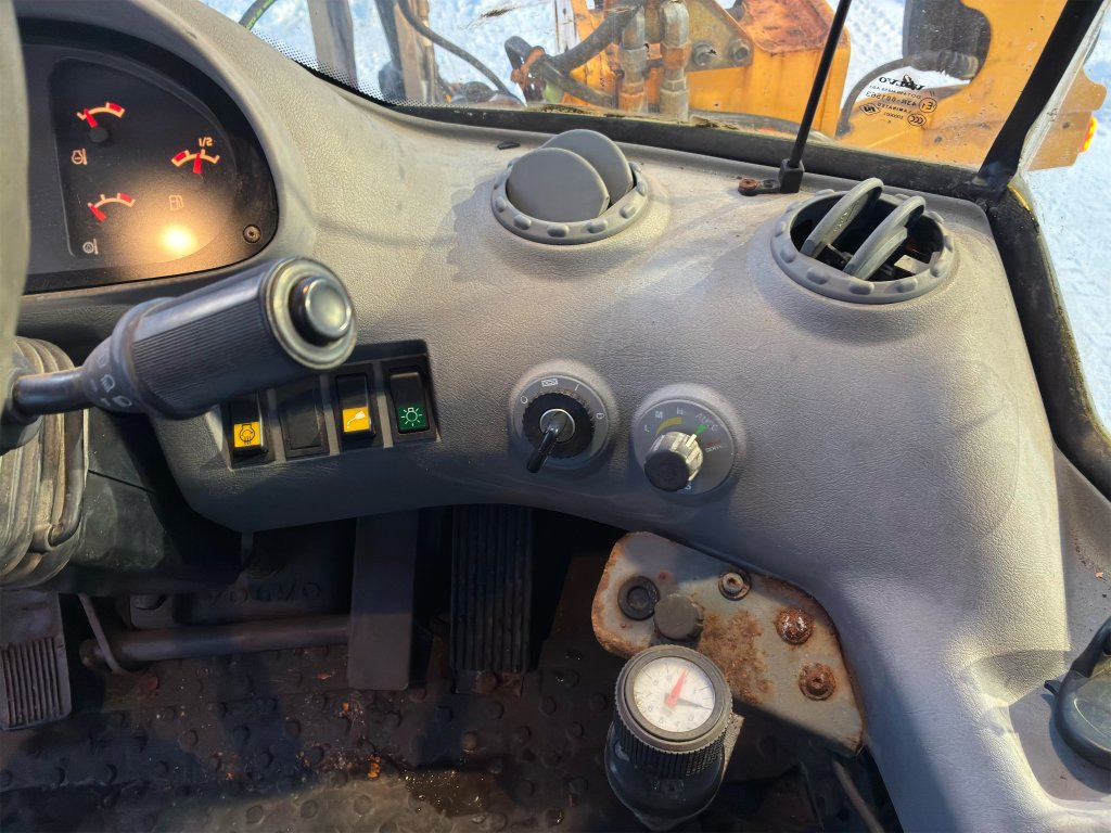 Chargeuse sur pneus L70E